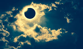 Eclipsele de soare sunt evenimente destul de rare. Ce Trebuie Sa Stii Despre Eclipsa De Soare Din 21 August 2017 Elle Ro