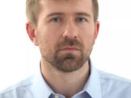 The Gun: How I Bought an AR-15 in a Five Guys Parking Lot