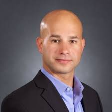 As the Managing Partner and Executive Vice President of Avanti Way Realty,  I oversee a network of over 1900 agents across 15 Florida offices. At the  heart of this operation is the