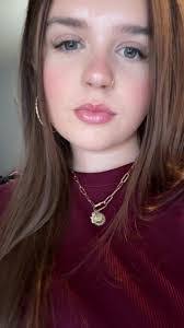 Erin Gildea's Instagram, Twitter & Facebook