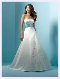 Alfred Angelo New Wedding Dress Save 44 Angelo Wedding Dress Wedding Dresses Strapless Blue Wedding Dresses