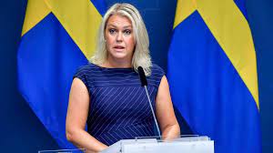 Lena hallengren on wn network delivers the latest videos and editable pages for news & events, including entertainment, music, sports, science and more, sign up and share your playlists. Lena Hallengren S Regeringen Tillsatter Varddelegation Svt Nyheter