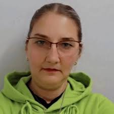 🙌🏼Două generații, aceeași pasiune pentru medicină. Fiul, 🥼neurolog, Dr.  Ardeleanu Adrian, dedicat înțelegerii și tratării minții umane. Tatal,  🥼ginecolog, Dr. Ardeleanu Gheorghe, ajutând la aducerea noii vieți pe  lume. O legătură nu