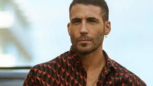 Select from premium miguel angel silvestre of the highest quality. Miguel Angel Silvestre Habla De Moises Su Personaje En Sky Rojo