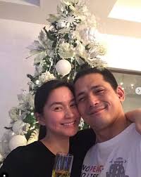 On average, he dates women 17 years younger than himself. Robin Padilla Was Called Out By His Fellow Muslims For Celebrating Christmas With His Family Ptama Net