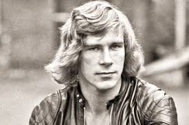 Thanks to his colorful personality, handsome looks, and playboy image, he earned the love and affection of many young people. James Hunt Bio Age Movie Wife Son Net Worth