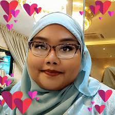 Anyone remember the friendly aunty who used to work at KFC outlet in  Woodlands Town Centre? I met her this morning (7/12/25) at Admiralty MRT  Station. Surprisingly, she is still working in