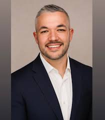 Can someone extend the highlighted sides of me and my friends pls?? I've  highlighted the parts what need extending the photo without the lines is in  the comments