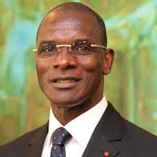 Célébration de la Noël dans le #Bafing REMERCIEMENT DU MINISTRE MAMADOU  SANOGO AU GENERAL VAGONDO DIOMANDÉ Monsieur #Mamadou #SANOGO, Président du  Conseil Régional du Bafing, Ministre de l'Economie Numérique et de la