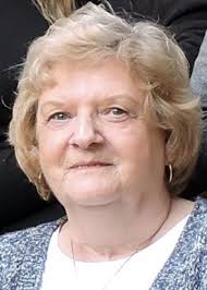 Karen Kunzman's Instagram, Twitter & Facebook