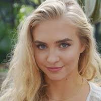 Faye Herbert's Instagram, Twitter & Facebook