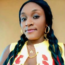 M bay ti dam sa vag Gnlè c moun li bzwen manje 🙄🙄🙄