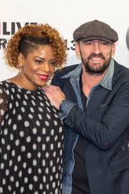 # перевод песни gentleman (psy). Datei 1 Live Krone 2013 Gentleman Tamika Otto 1 Jpg Wikipedia