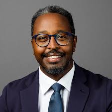 Abdi Ismail's Instagram, Twitter & Facebook