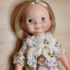 Becky Mandy's Instagram, Twitter & Facebook