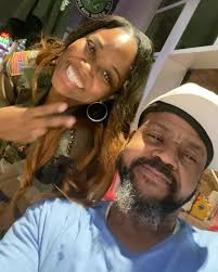 When your cousin is photo bombing your selfies.