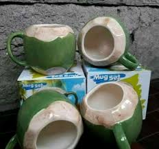 Resep minuman kekinian yang unik dan pasti laris untuk jualan. Juju Collection Bismillah Termurah Terlaris Mug Kelapa Coconut Keramik 3d Cup Harga 16 000 Kapasitas 300ml Atau 1 5 Gelas Aqua Sajikan Aneka Kreasi Minuman Dengan Gelas Unik Berbentuk Kelapa
