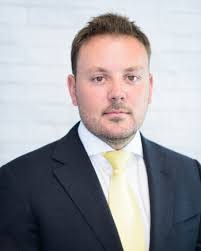 Alex Beis's Instagram, Twitter & Facebook