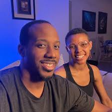 Can't wait to talk with @kerri.e.mackey about ENERGY & REST (Chapters 3 and  4 of Rich in Heaven) tonight at 7PM! 💎 In a society that praises  workaholism, energy is such an