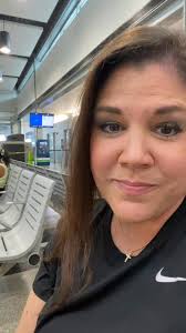 Unexplained train trip home from St. Louis: came in Friday with Daryl and  Elle for her dance competition but I didn’t want to leave when they left  Saturday…and I don’t fly…if I can help it…sooo this ...