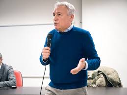Nel confronto con la pietra, con l'elemento naturale dal quale l'uomo deve salvarsi, mirko rivede l'energia primordiale e rigenerante. Sergio Zuccolini Confermato Alla Guida Del C R A Emilia Romagna Aia Parma