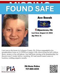 Lisa Burkholder's Instagram, Twitter & Facebook