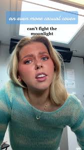 madde og jeg så på film, 1000poeng til den som gjetter hvilken!! #fyp  #coversong #cantfightthemoonlight