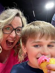 Family fun day with lake swimming and fresh fish breakfast