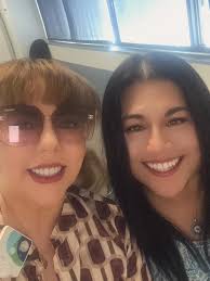 Y seguimos celebrando mi cumple 🎈 🥳🤩🎉 gracias mis bellas Rossina Lake Rosa  Colindres Por tan bella reunion 😘 y permitirme disfrutar de su bella  presencia