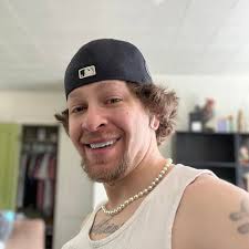 In 2013, after repeated thefts of the “Mile 420” sign