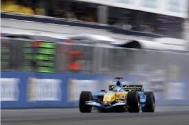 The 2006 grand prix was the first to be held here in wet conditions. Grand Prix Gold 2006 Hungarian Grand Prix The Checkered Flag