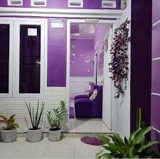 Kalian bisa memilih warna cat rumah ungu tua yang identik dengan kekayaan, kemewahan dan kedamaian. 29 Ide Inspiratif Rumah Warna Cat Ungu Ruang Inspiratif