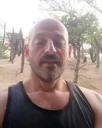 Miércoles de Jazz EMMANUEL CHOPIS TRÍO Emmanuel Cisneros Hiram Griss Samuel  Piña Miércoles 26 de Enero 8 pm (Recepción 7:30pm) Reservaciones al  442.245.2733 (cubrebocas obligatorio excepto en su mesa) Transmisión en vivo