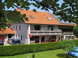 6,11 € pro m² wohnfläche. Ferienwohnung Ziolko Weitnau