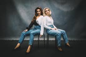 Rebecca & fiona начал(а) читать. Rebecca Fiona Get Groovy With Fet House Mode Edm Identity