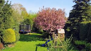 Berühmte vorbilder wie der japanische garten in düsseldorf oder würzburg zeigen, wie's geht und machen lust auf lauschige. Haus Zum Verkauf Kreuzstrasse 21 40882 Ratingen Mapio Net