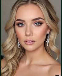 Hello! Quick question about prices regarding wedding makeup. Posting  anonymously so my inbox doesn't get flooded. How much is typical to expect  to pay for makeup the day of the wedding? Looking