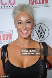 219 fotografias e imagens de alta resolução de Ryan Keely