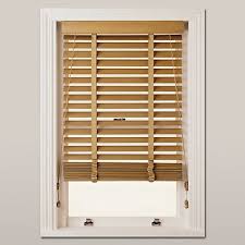 Why Use Wooden Venetian Blinds Yonohomedesign Com In 2020 Venetian Blinds Wooden Blinds Blinds