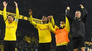 ( spielplan & ergebnisse der bundesliga. Bvb Feiert Sieg Gegen Eintracht Frankfurt Leise Aber Mit Symbolkraft