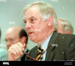 Ruc chief constable ronnie flanagan hi-res stock photography and images