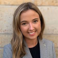 Excited to announce I will be working with Optum as a Product and  Operations Analyst intern the summer of 2022!