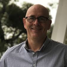 How to Handle Tough Customers and Close Deals