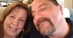 Howell II, Charles "Chuck" Gordon