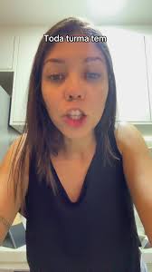 Os vídeos de Day (@daysoaree) com som original