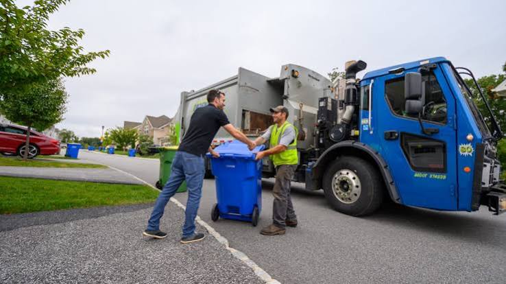 Junk Pickup or Weekly Trash Pickup: Choosing Services in Dayton, ME