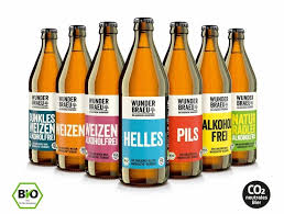 Wunderbraeu Bio Handwerk Wunderbar In 2020 Beer Advertising Beer Beer Bottle