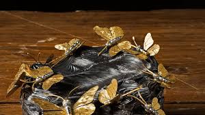 Daniel Brush “Cuffs and Necks” exhibit Opens at L'ecole des Arts Joaulliers  in Paris