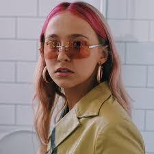 Georgia Lowe's Instagram, Twitter & Facebook