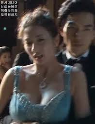시간 친구로 지내다 애인 관계로 발전해 결혼하게 됐습니다. ê¹€ì§¤ë‹·ì»´ í•œì±„ì˜ ë¦¬ì¦ˆ ê·¼ëž˜ ëª¨ìŠµ